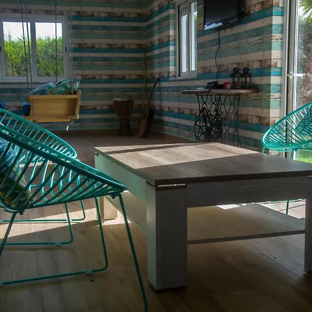 Natura Hostel *
